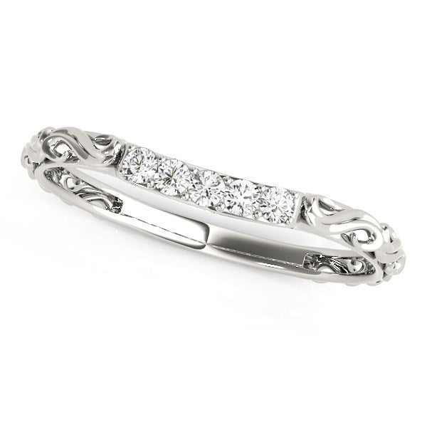 Alianza de boda curva de oro blanco de 14k con diamantes de estilo antiguo (1/10 ct. peso total)
