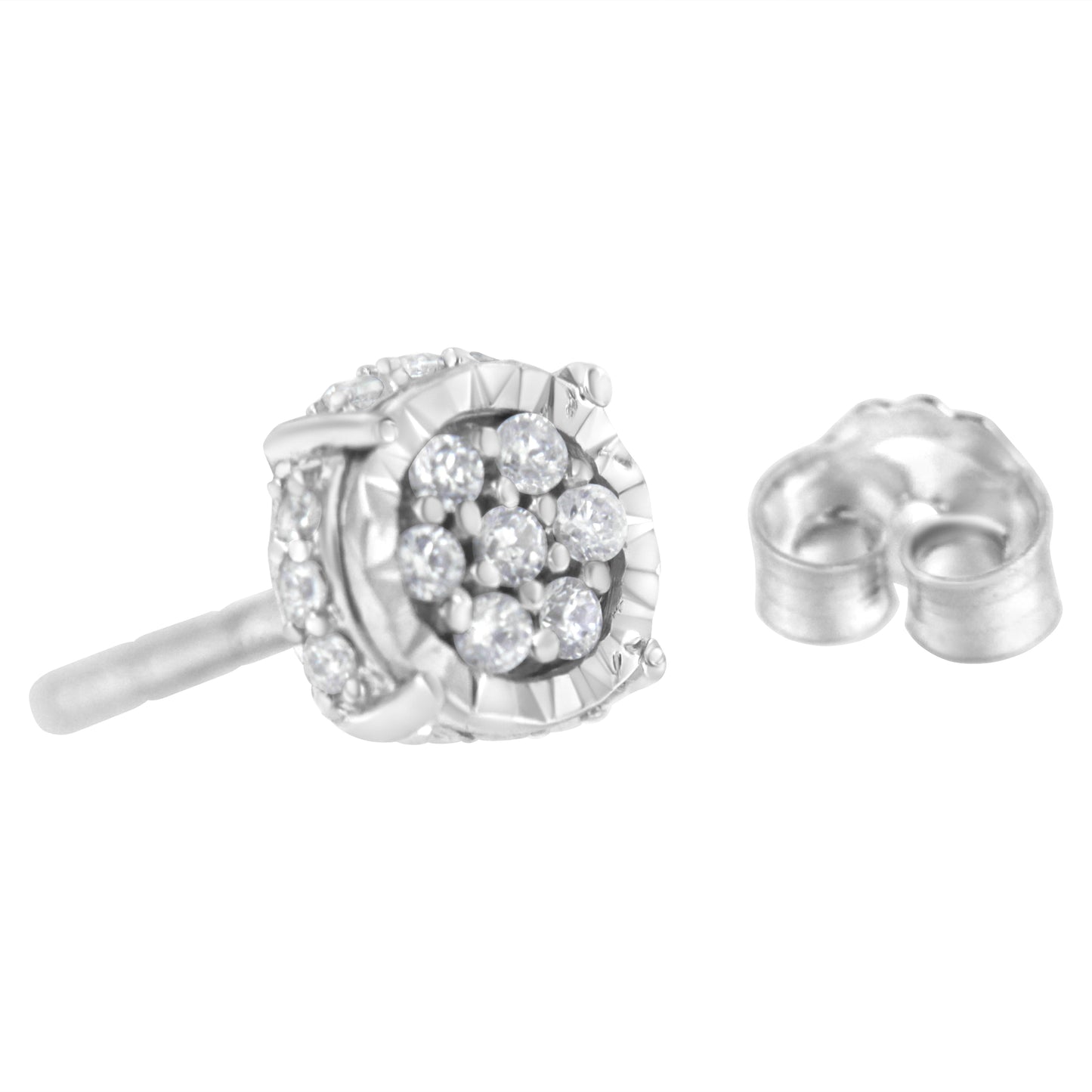 Pendientes de tuerca florales de plata de ley .925 con diamantes de talla redonda de 1/3 cttw (Claridad I-J, Color I3)