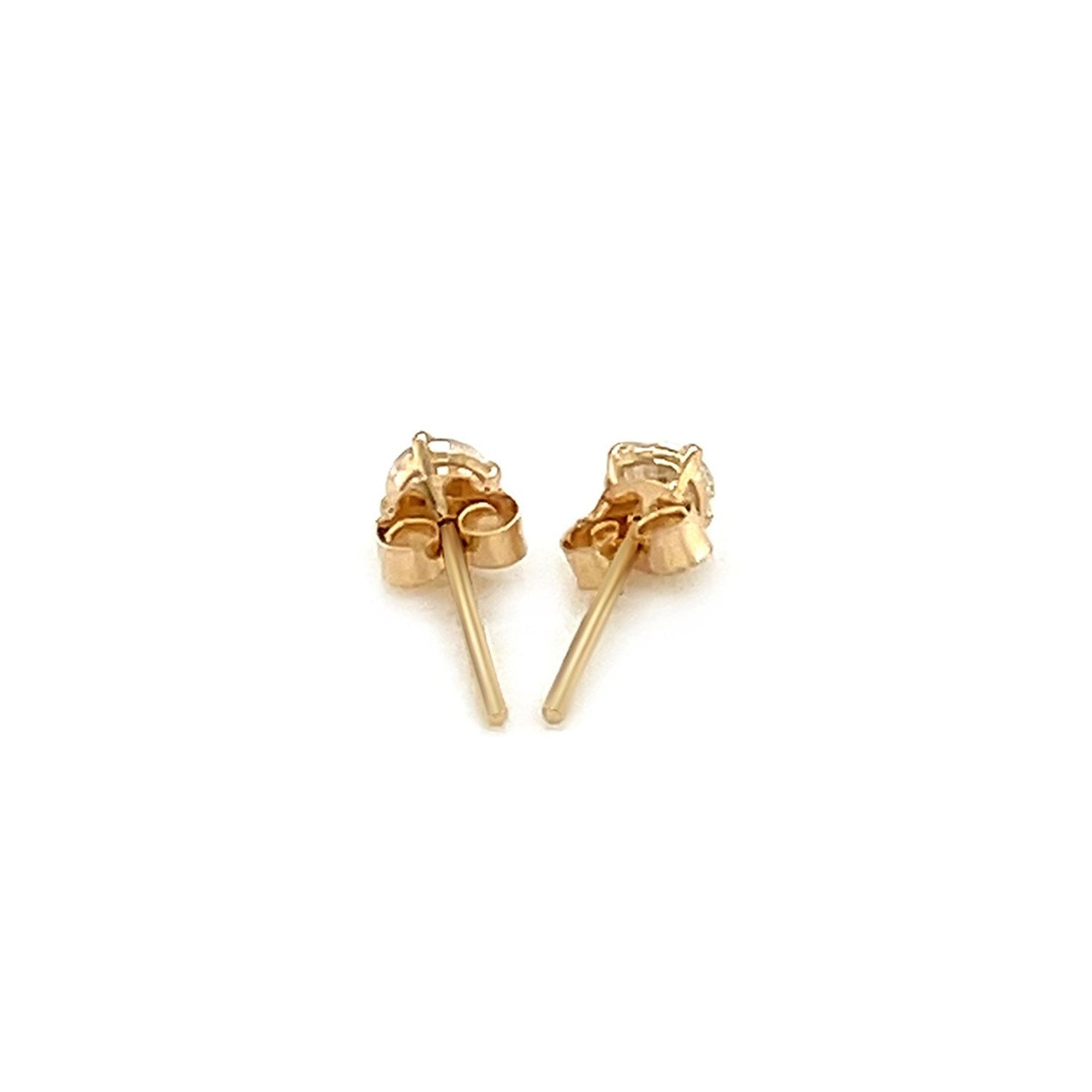 Pendientes de oro amarillo de 14k con circonita cúbica facetada de tonalidad blanca