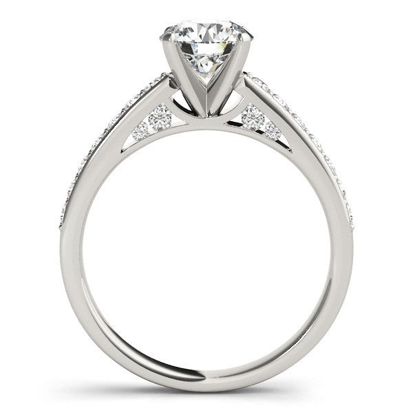 Anillo de compromiso de oro blanco de 14 quilates con diamantes engastados en garra en una sola hilera (1 3/8 quilates en total)