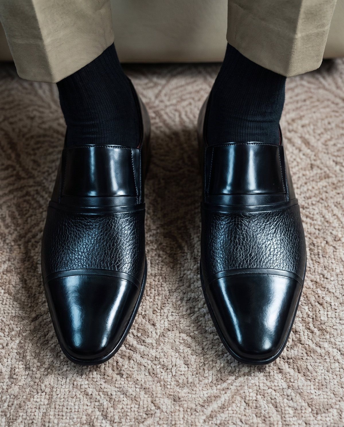 The Everest Black Leather Cap Toe Dress Loafer Men Shoe