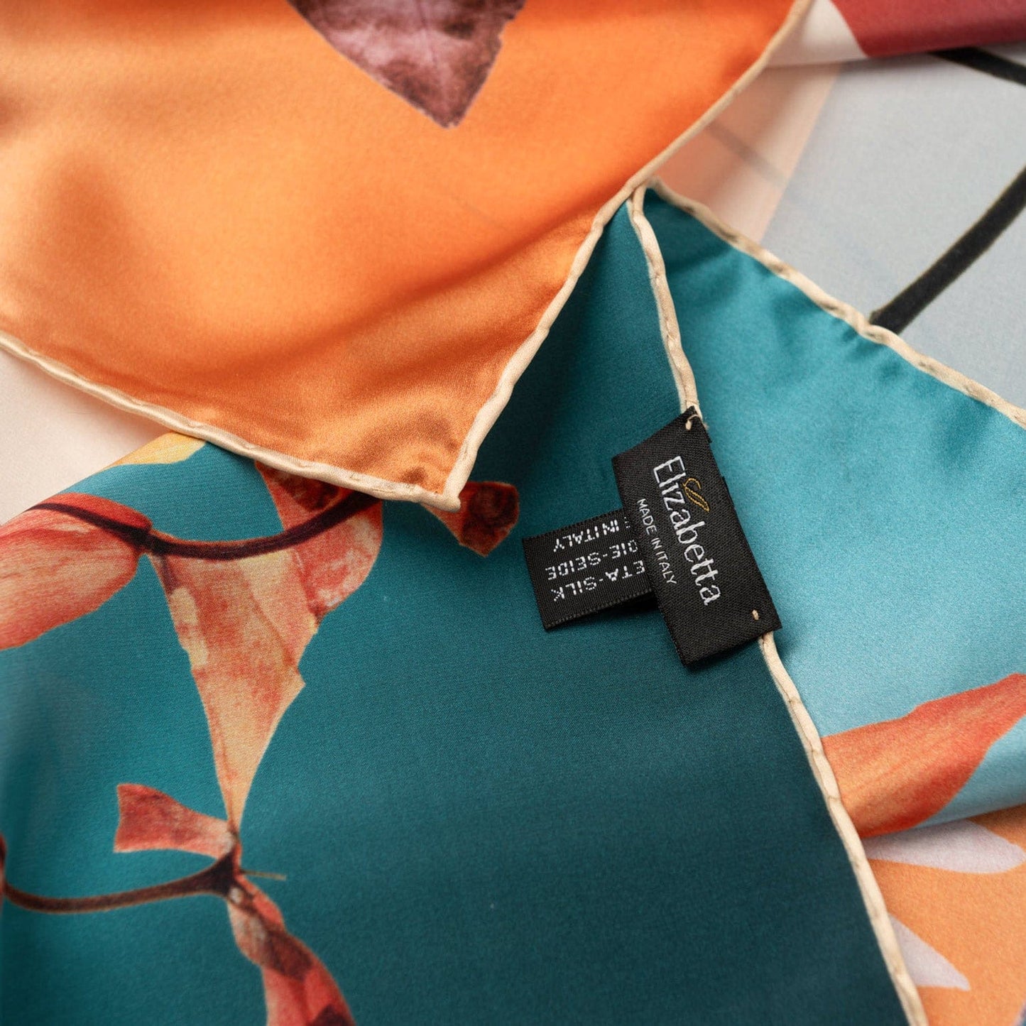 Cristina - Silk Foulard - Champagne