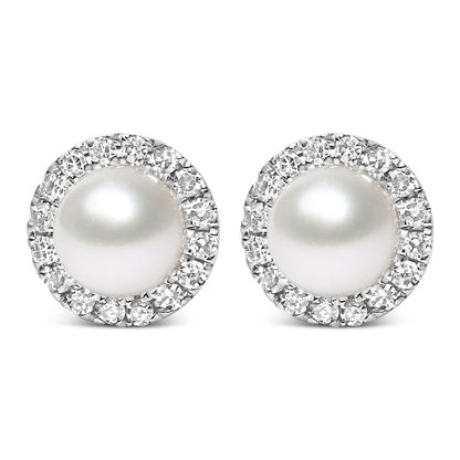 Pendientes de botón halo de oro blanco de 10K con perlas cultivadas de agua dulce de 4,5 mm y diamantes de 1/7 Cttw (color I-J, claridad I1-I2)