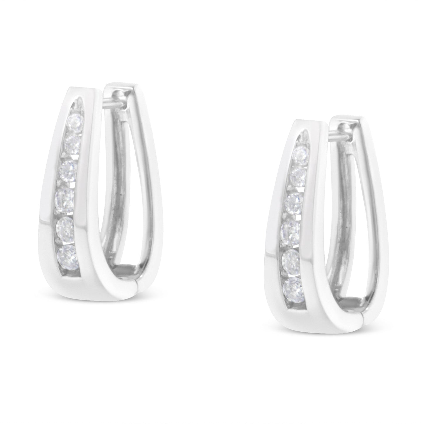 Pendientes de aro de oro blanco de 14k con diamantes de talla redonda brillante engastados en carril de 1/4 Cttw (color I-J, claridad I2-I3)