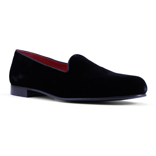 10-102-BLK Zapatilla esmoquin de terciopelo, negro