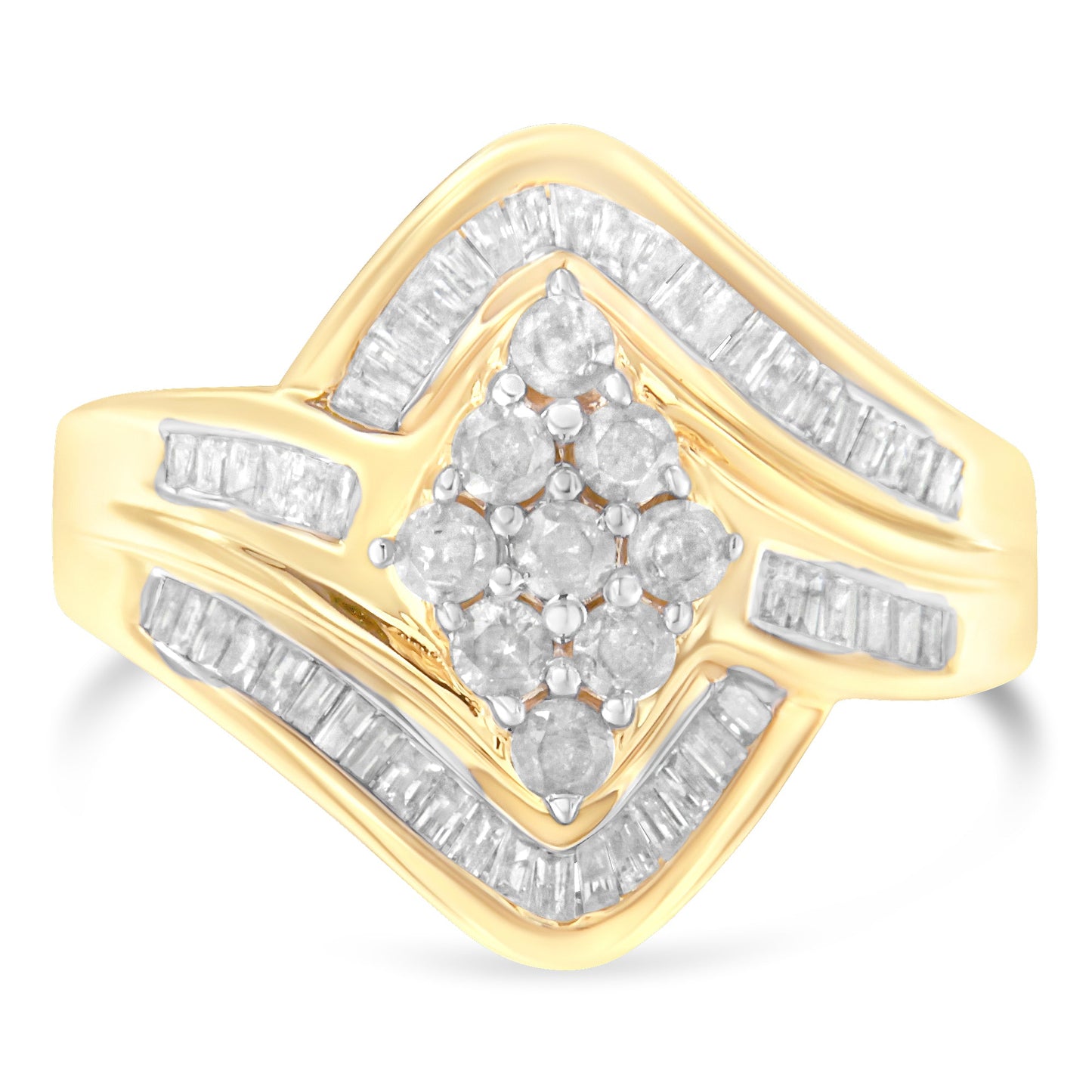 Anillo con racimo de diamantes tipo "bypass" de oro amarillo de 10 quilates (1 Cttw, color I-J, claridad I2-I3) - Talla 7
