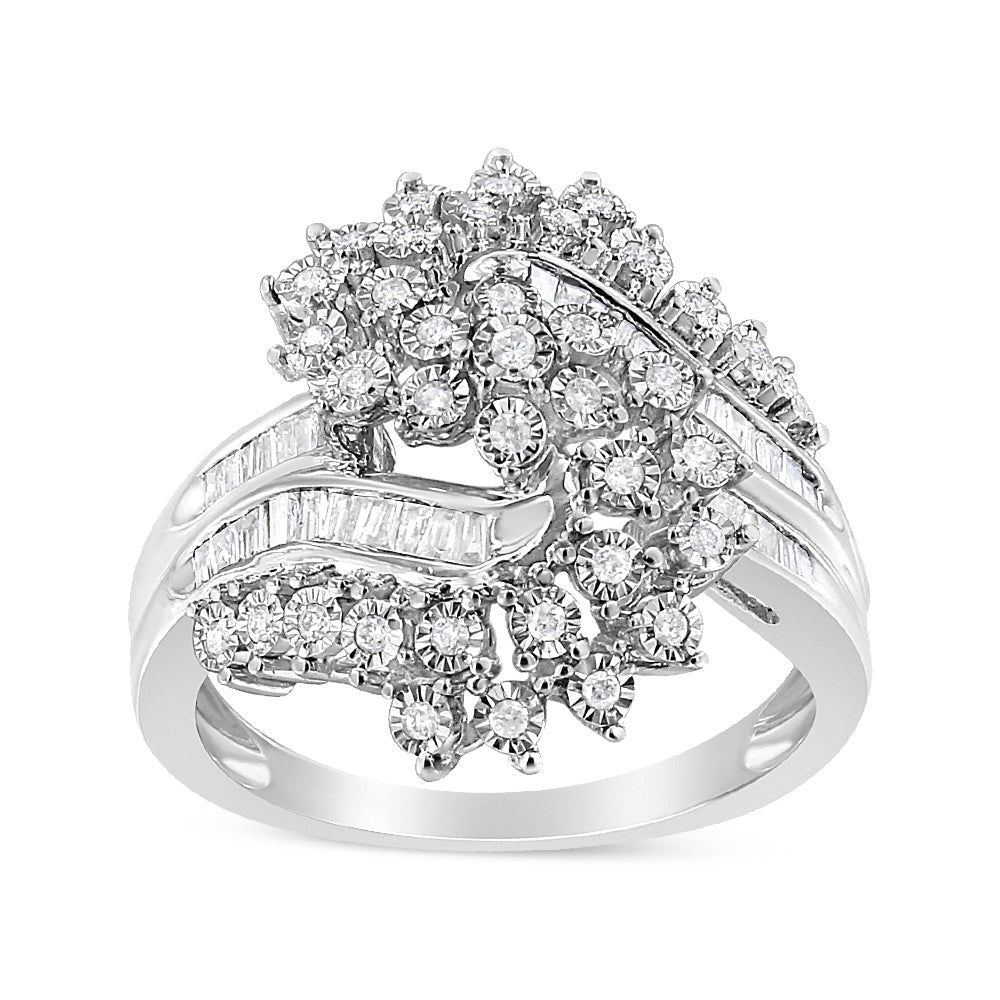 Anillo de cóctel en oro blanco de 10K, con diamantes redondos y de talla baguette, de 1/2 quilate en total, con forma de "S" entrelazada (Color I-J, Claridad I1-I2) - Talla 7