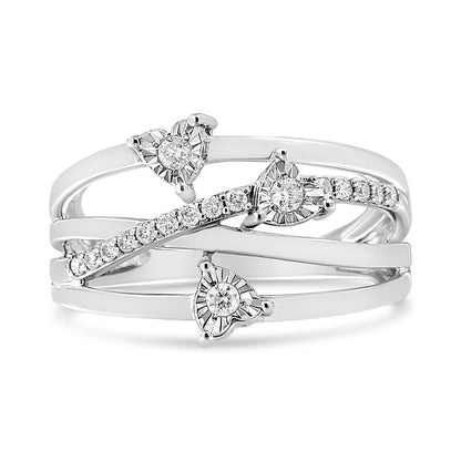 Anillo cruzado en forma de corazón con diamantes engastados "miracle" de 1/5 Cttw en plata de ley .925 (color I-J, claridad I2-I3) - Talla 7