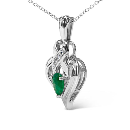 Collar con colgante de corazón de esmeralda en forma de pera de 6x4 mm y detalles de diamantes de plata de ley .925 (Color H-I, Claridad SI1-SI2) - 45.72 cm