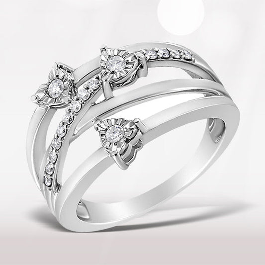 Anillo cruzado en forma de corazón con diamantes engastados "miracle" de 1/5 Cttw en plata de ley .925 (color I-J, claridad I2-I3) - Talla 7