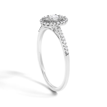 Anillo de compromiso de oro blanco de 14K con forma ovalada de diamante de 1/5 Cttw con halo (color H-I, claridad I1-I2) - Talla 7