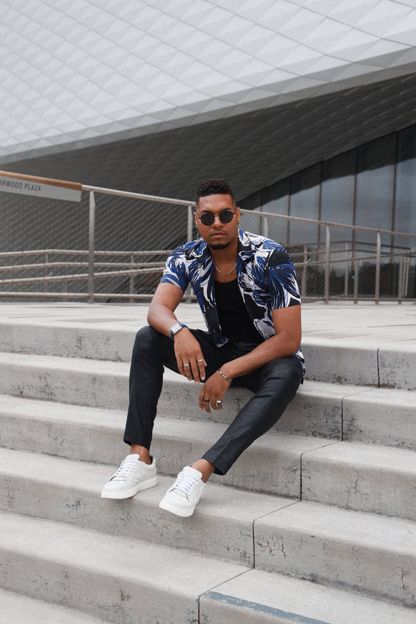 Men's Modern 35x35mm Square Watch with Metal Case and Leather Band