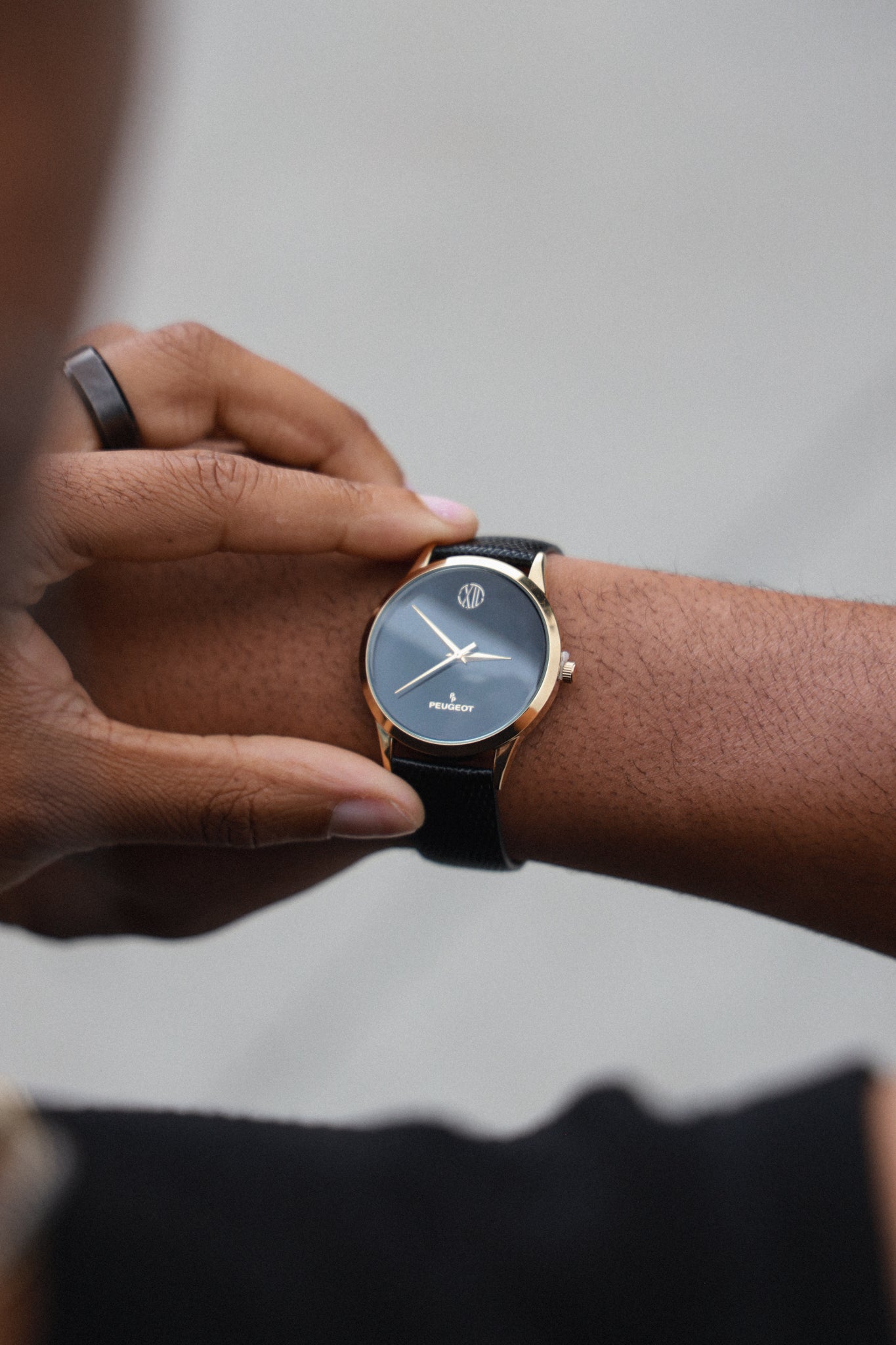 Men's 40mm Wafer Slim Round Gold-Plated Case Watch