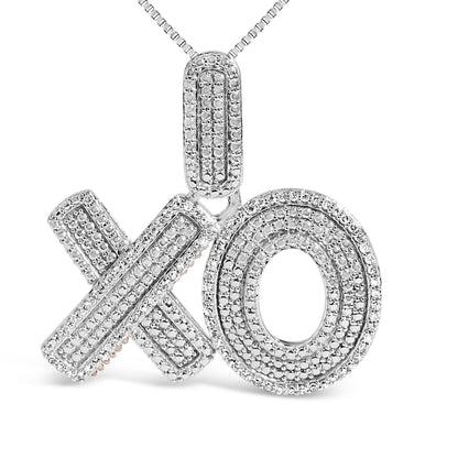 Collar con colgante en forma de XO de plata de ley con pavé de diamantes de 1/4 Cttw