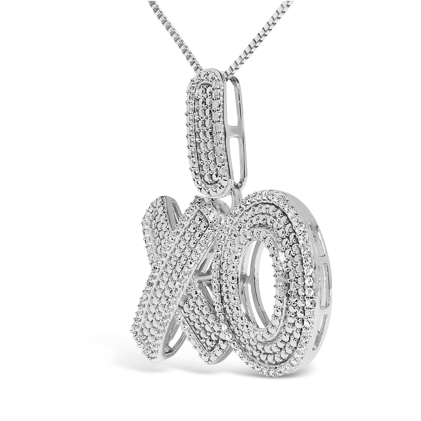 Collar con colgante en forma de XO de plata de ley con pavé de diamantes de 1/4 Cttw