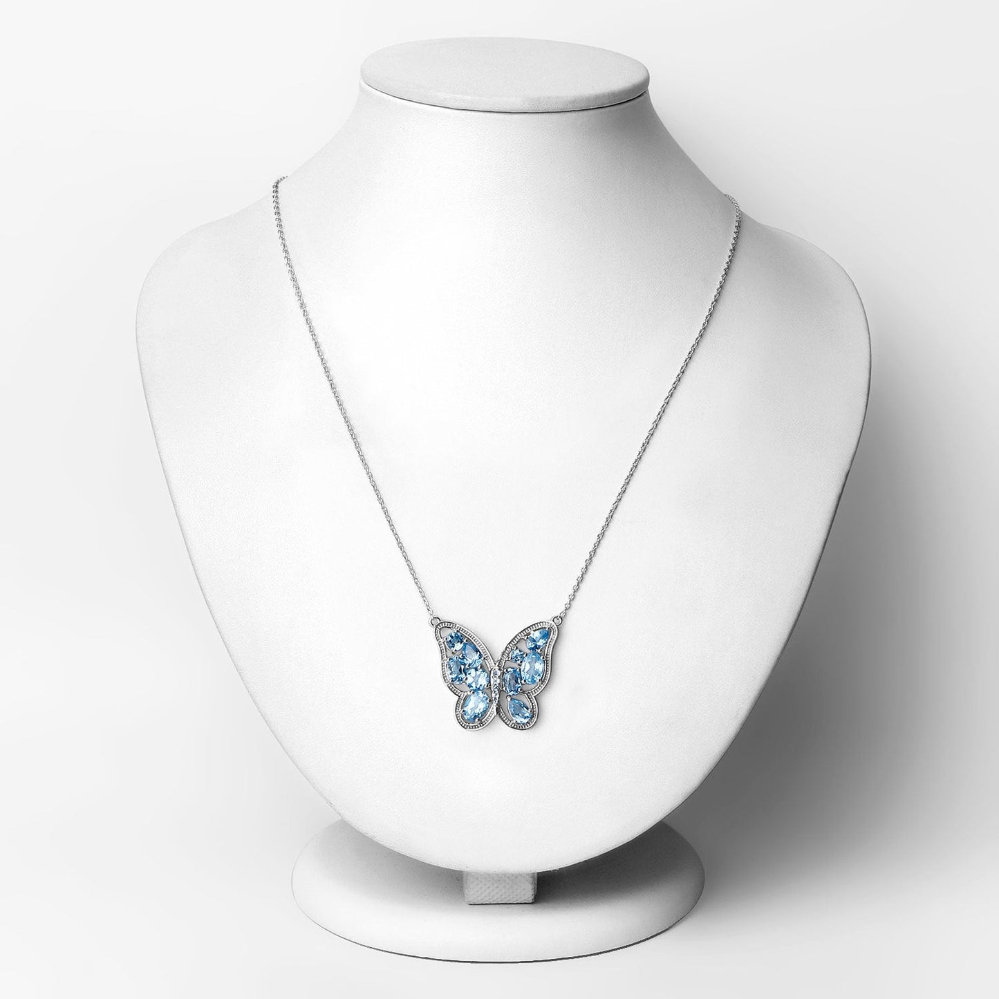 Collar de plata de ley .925 con topacio azul suizo auténtico de 5,54 quilates
