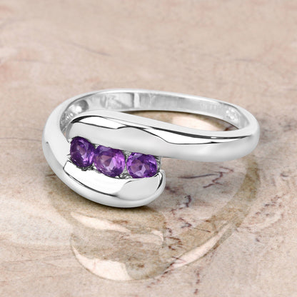 Anillo de plata de ley .925 con amatista genuina de 0,54 quilates