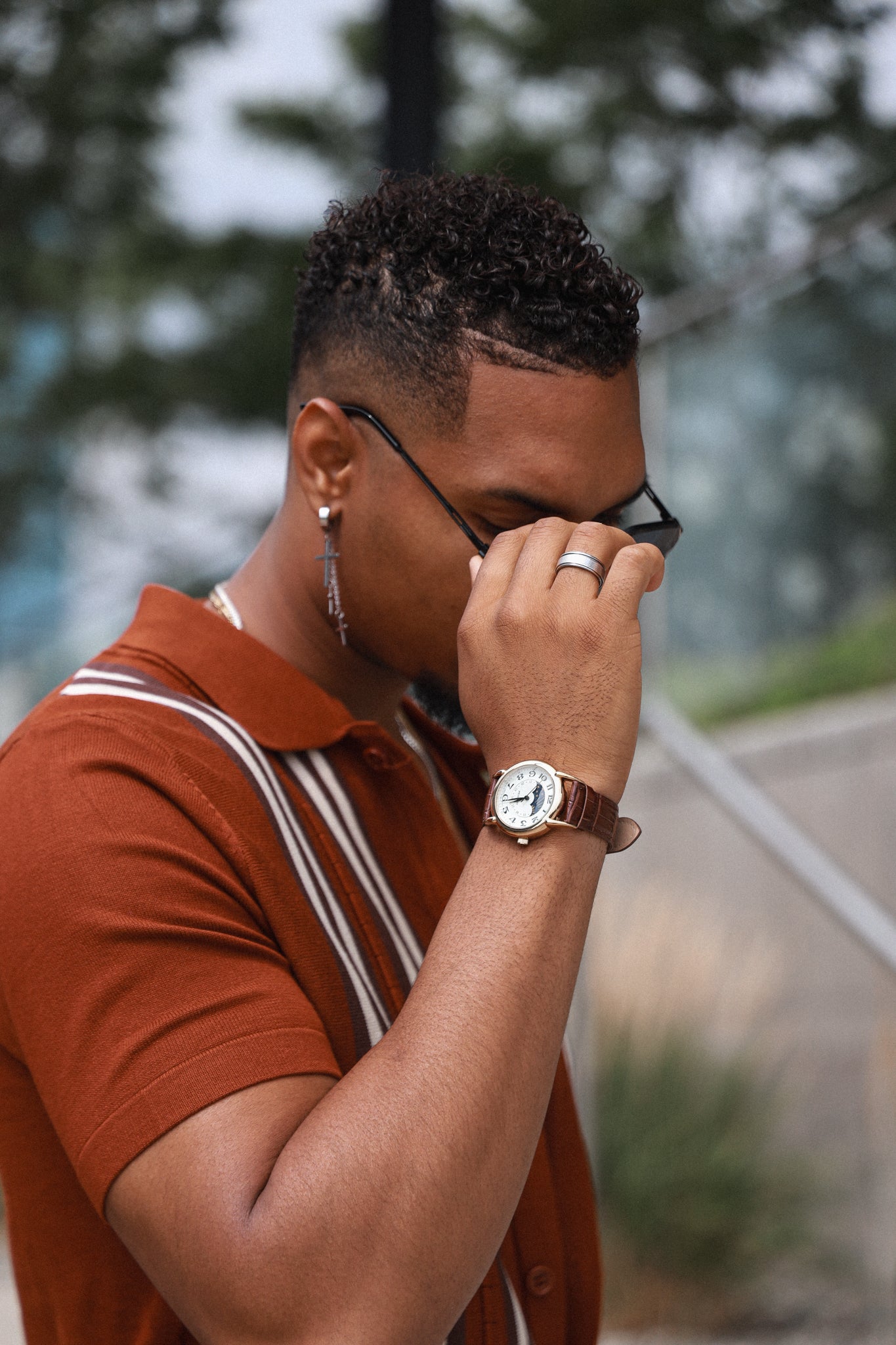 Men's 40mm Vintage White Dial Sun Moon Brown Leather Strap Watch