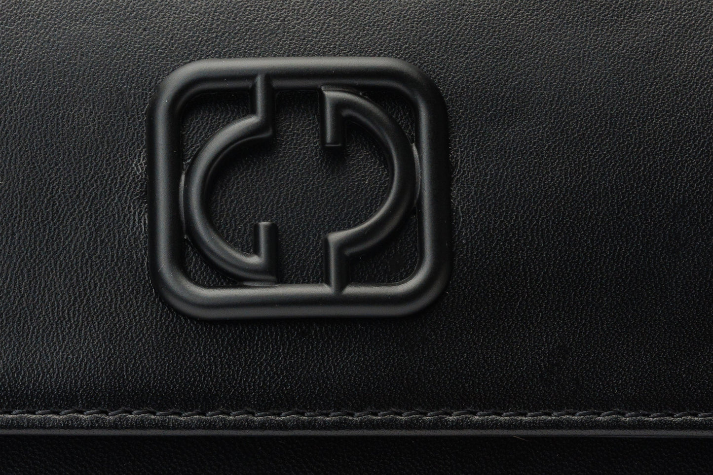 The Maneadero Black Leather Handbag