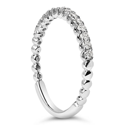 Anillo de boda de oro blanco de 14K con diamantes redondos de 1/4 Cttw engastados con garras