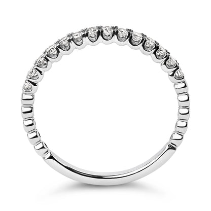 Anillo de boda de oro blanco de 14K con diamantes redondos de 1/4 Cttw engastados con garras