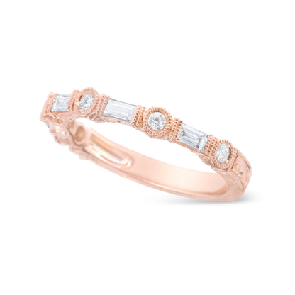 Anillo de boda de oro rosa de 14 quilates con diamantes baguette y redondos de 0.37 ct. (color H-I, claridad VS1-VS2) - Talla 6.75