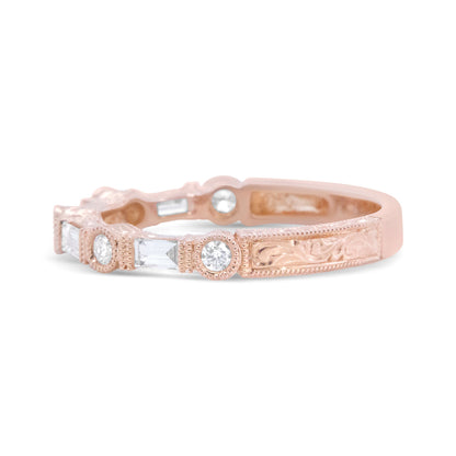 Anillo de boda de oro rosa de 14 quilates con diamantes baguette y redondos de 0.37 ct. (color H-I, claridad VS1-VS2) - Talla 6.75