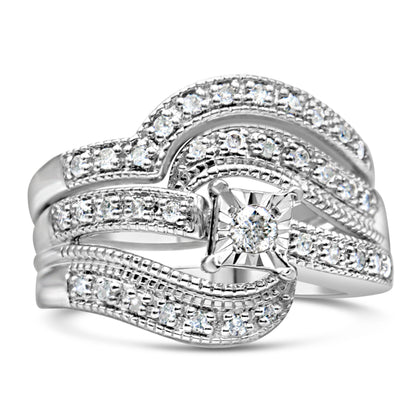 Conjunto de anillo de compromiso y boda de plata de ley .925 con diseño entrecruzado de diamante redondo de 1/3 Cttw (color H-I, claridad I1-I2) - Talla 7