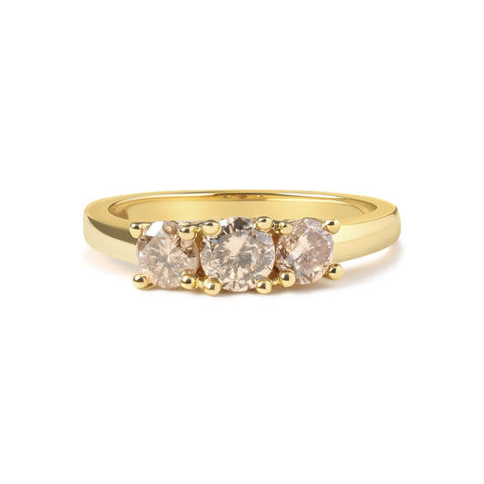 Anillo de banda de 3 piedras de oro amarillo de 10 quilates con diamantes color champán de 1,00 quilates en total (color J-K, claridad I1-I2) - Talla 7
