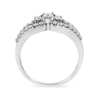 Anillo de oro blanco de 10K con 1/2 quilate de diamantes redondos de tres piedras con banda de brazo dividido (color H-I, claridad SI1-SI2) - Talla 6