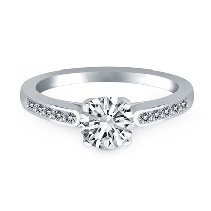 Anillo de compromiso tipo catedral con diamantes y engaste de canal de oro blanco de 14k