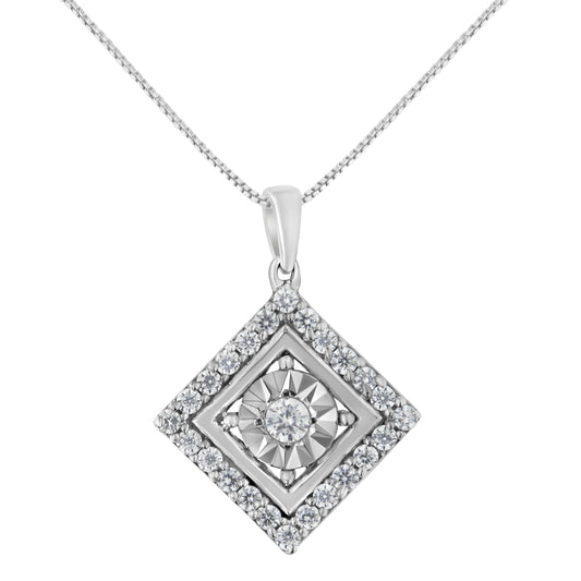 Collar con colgante cuadrado de oro blanco de 10 qt con diamantes de 1/2 TCW (color I-J, claridad I2-I3)
