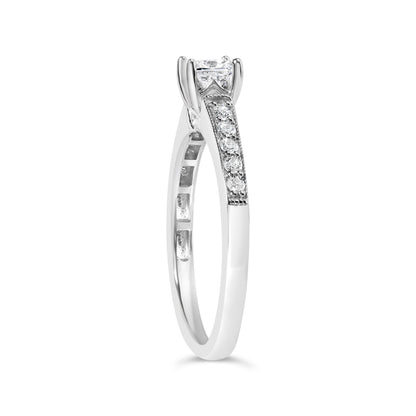 Anillo de compromiso de oro blanco de 14 quilates con diamantes de talla princesa de 1/2 quilate en total (color G-H, claridad VS2-SI1) - Talla 7