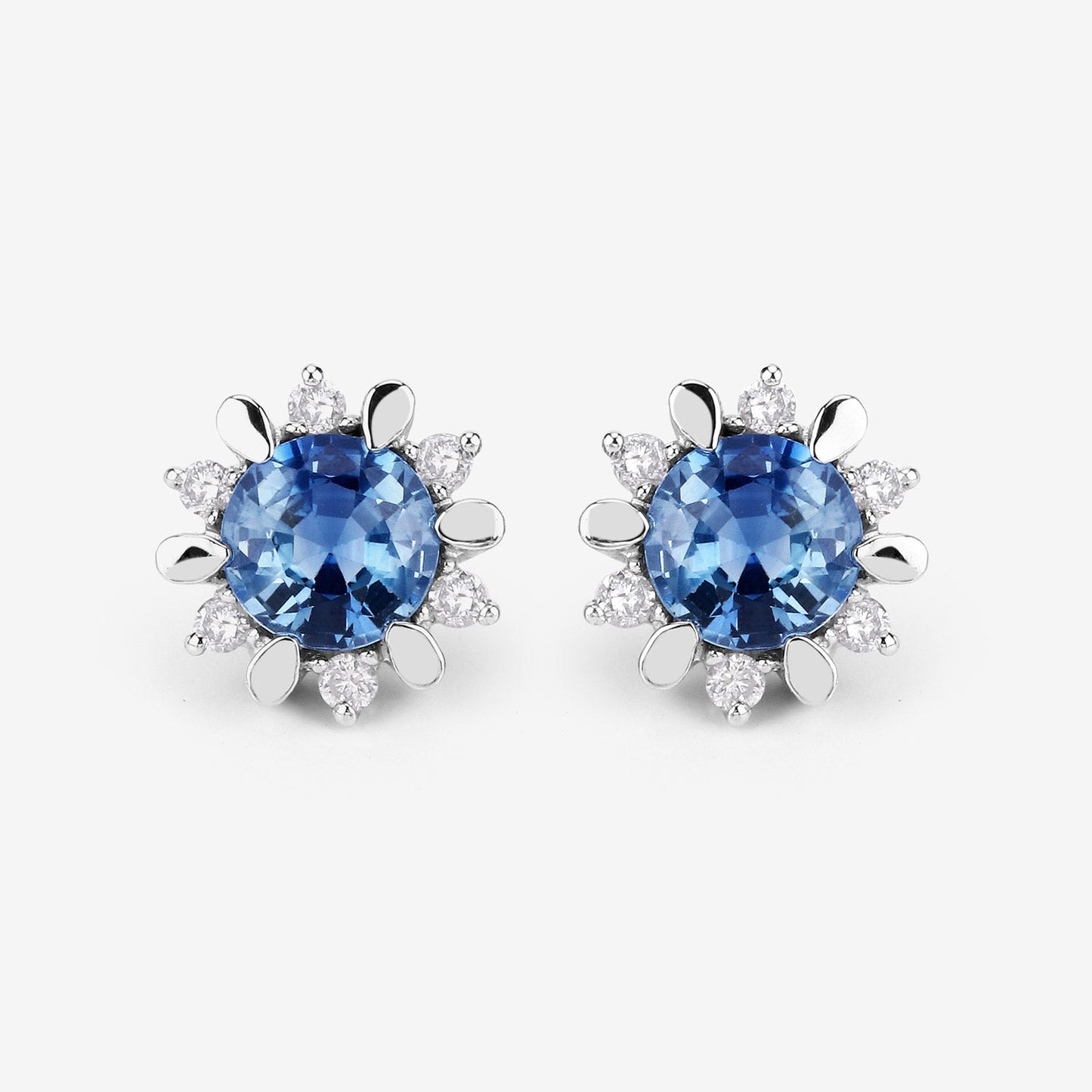 Pendientes de oro blanco de 14 quilates con zafiro azul auténtico de 1,87 quilates y diamantes blancos