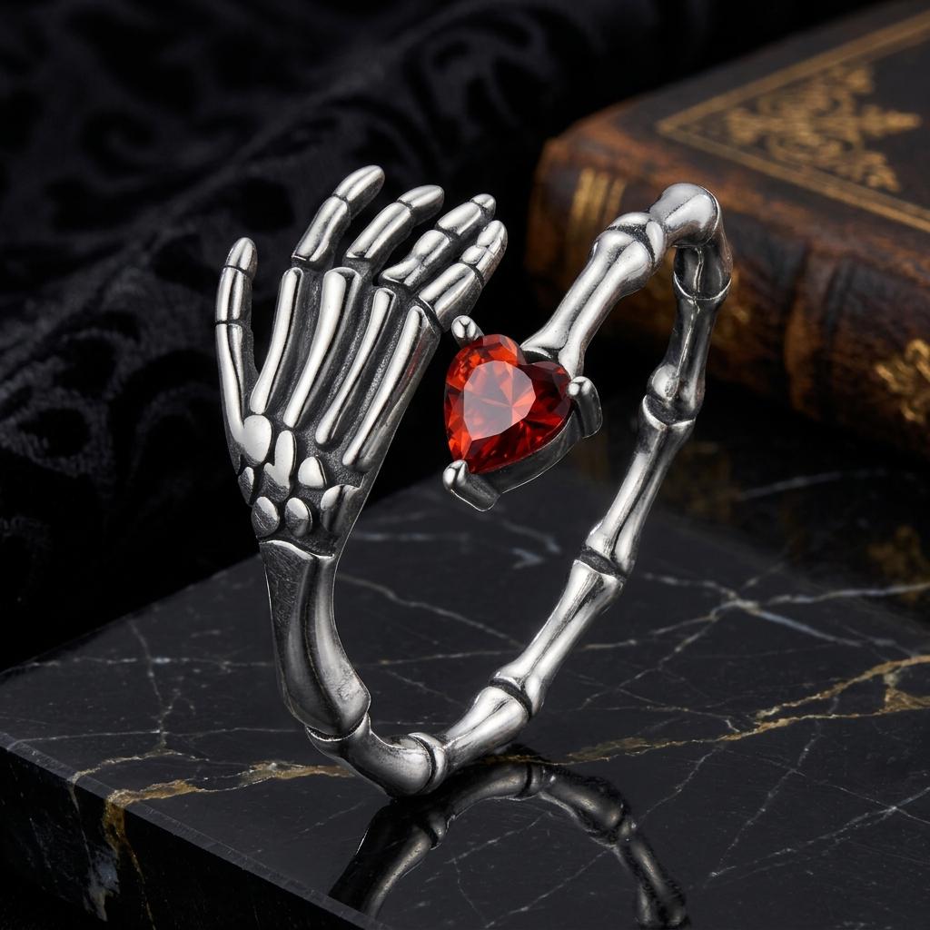 Anillo de plata de ley 925 oxidada con circonitas cúbicas y engaste pavé