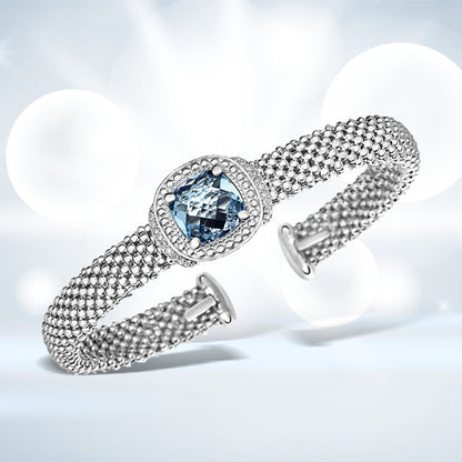 Pulsera Brazalete con Textura de Palomitas de Maíz con Topacio Azul y Diamantes en Plata de Ley