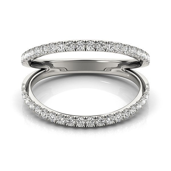 Anillo de oro blanco de 14k con banda dividida de diamantes (1/4 quilate total)
