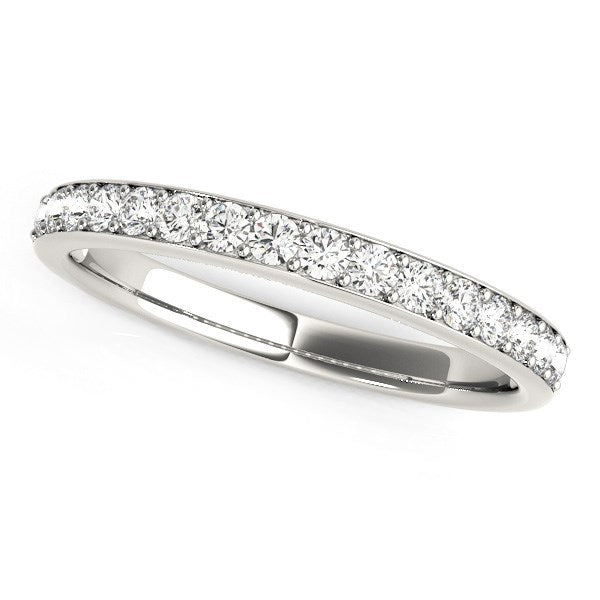 Anillo de boda de oro blanco de 14 quilates con diamantes engastados en garra (1/3 cttw)