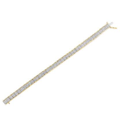 Pulsera de tenis con eslabones de hebilla de oro amarillo de 14K con diamantes de talla princesa engastados invisibles de 5.0 Cttw (Color H-I, Claridad SI2-I1) - Tamaño 7.25"