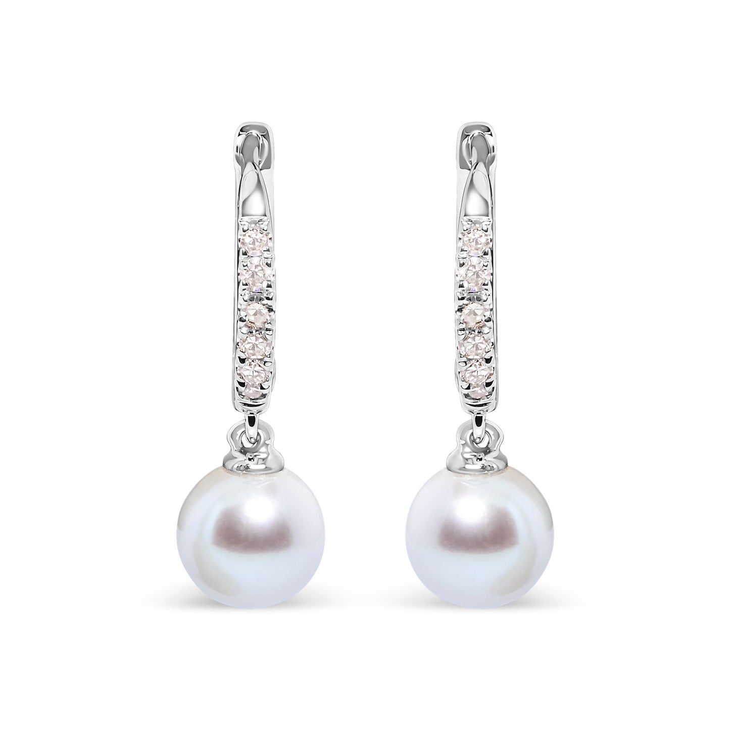 Pendientes de aro colgantes de oro blanco de 10K con perlas cultivadas de agua dulce de 6x6 MM y acento de diamante (Color H-I, Claridad I1-I2)