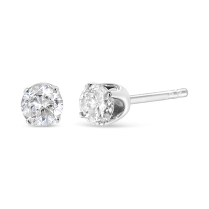 Pendientes de tuerca de oro blanco de 14K con solitario de diamante cultivado en laboratorio de 1.0 Cttw talla redonda brillante engastado en 4 puntas y cierre a presión (color E-F, claridad VVS2-VS1)