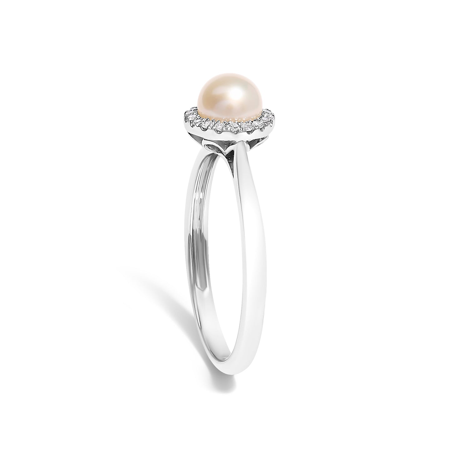 Anillo de oro blanco de 10K con perla cultivada de agua dulce de 5MM y halo de diamantes (color I-J, claridad I1-I2) - Talla de anillo 6.5