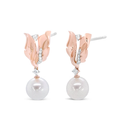Pendientes de botón colgantes florales de oro rosa de 14K con diamantes redondos de 1/6 Cttw y perlas redondas de 8mm (color H-I, claridad I1-I2)