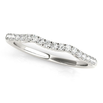 Anillo de boda de oro blanco de 14 quilates con motivo de ola y diamantes (1/5 cttw)