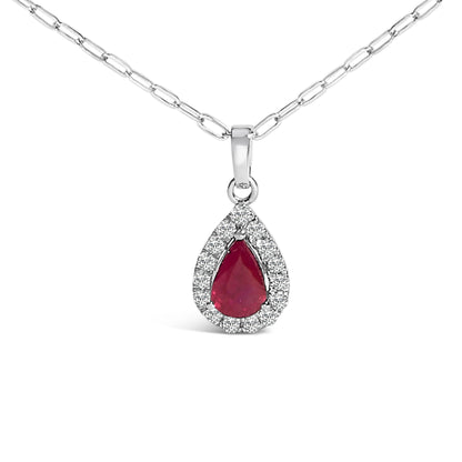 Collar con colgante de rubí rojo y diamantes de halo en forma de pera 6x4 de oro blanco de 14 quilates - 18 pulgadas