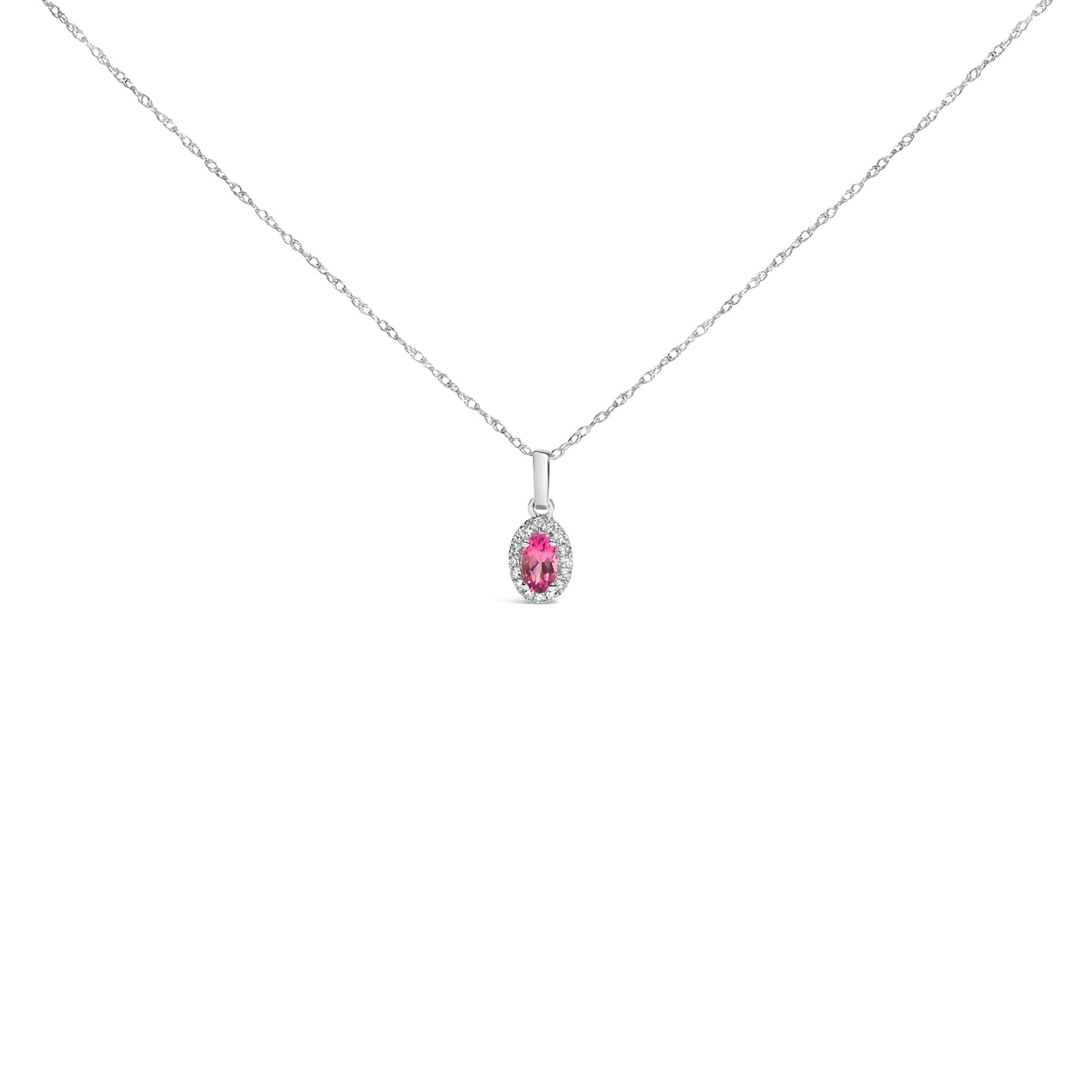 Collar con colgante de oro blanco de 10K, esmeralda verde de 5x3 mm y halo de acento de diamante, forma ovalada de 45,7 cm (color I-J, claridad I1-I2)