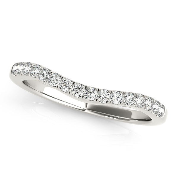 Anillo de boda de oro blanco de 14 quilates estilo curvilíneo con pavé de diamantes (1/5 quilates en total)