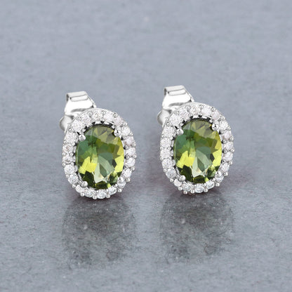 Pendientes de oro blanco de 14 quilates con turmalina verde auténtica de 1,92 quilates y diamantes blancos