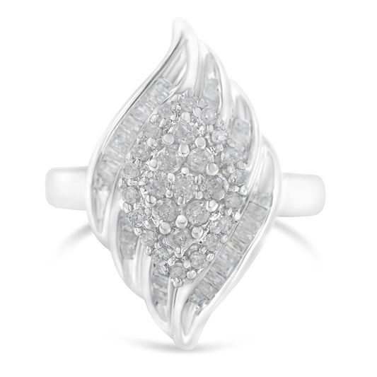 Anillo de cóctel de racimo en cascada con diamantes de talla redonda y baguette de .925 de plata de ley de ¾ Cttw (color I-J, claridad I2-I3) - Talla 6