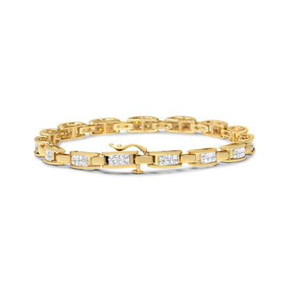 Pulsera de eslabones rectangulares de oro amarillo de 10K con diamantes de talla princesa de 2.0 Cttw con engaste invisible (color I-J, claridad SI2-I1) - 7"